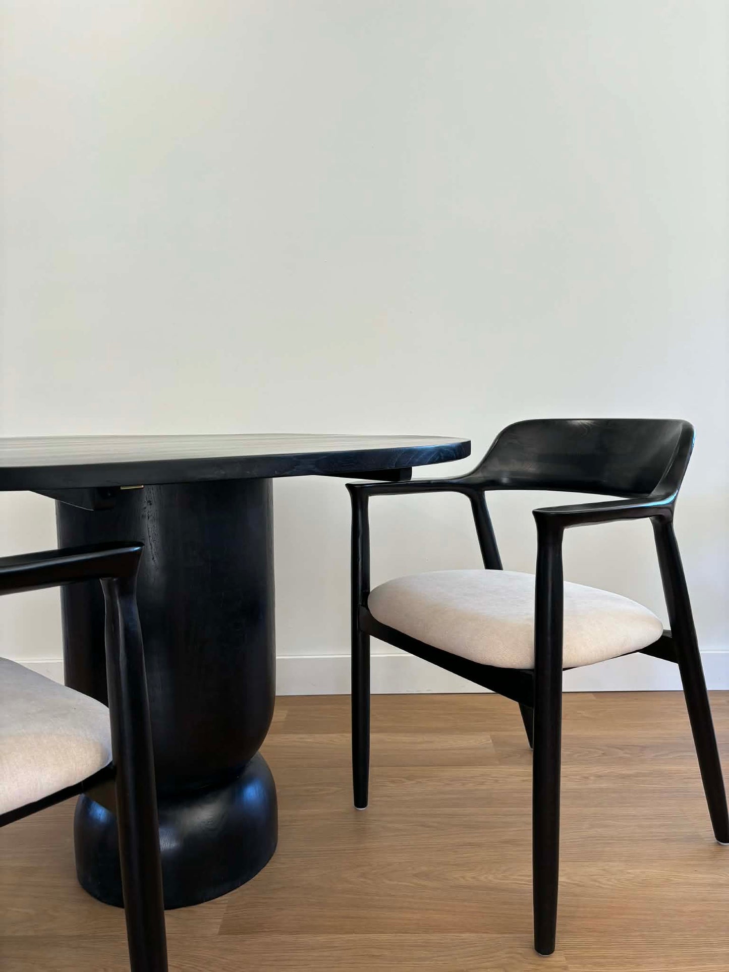 Newport Dining Table