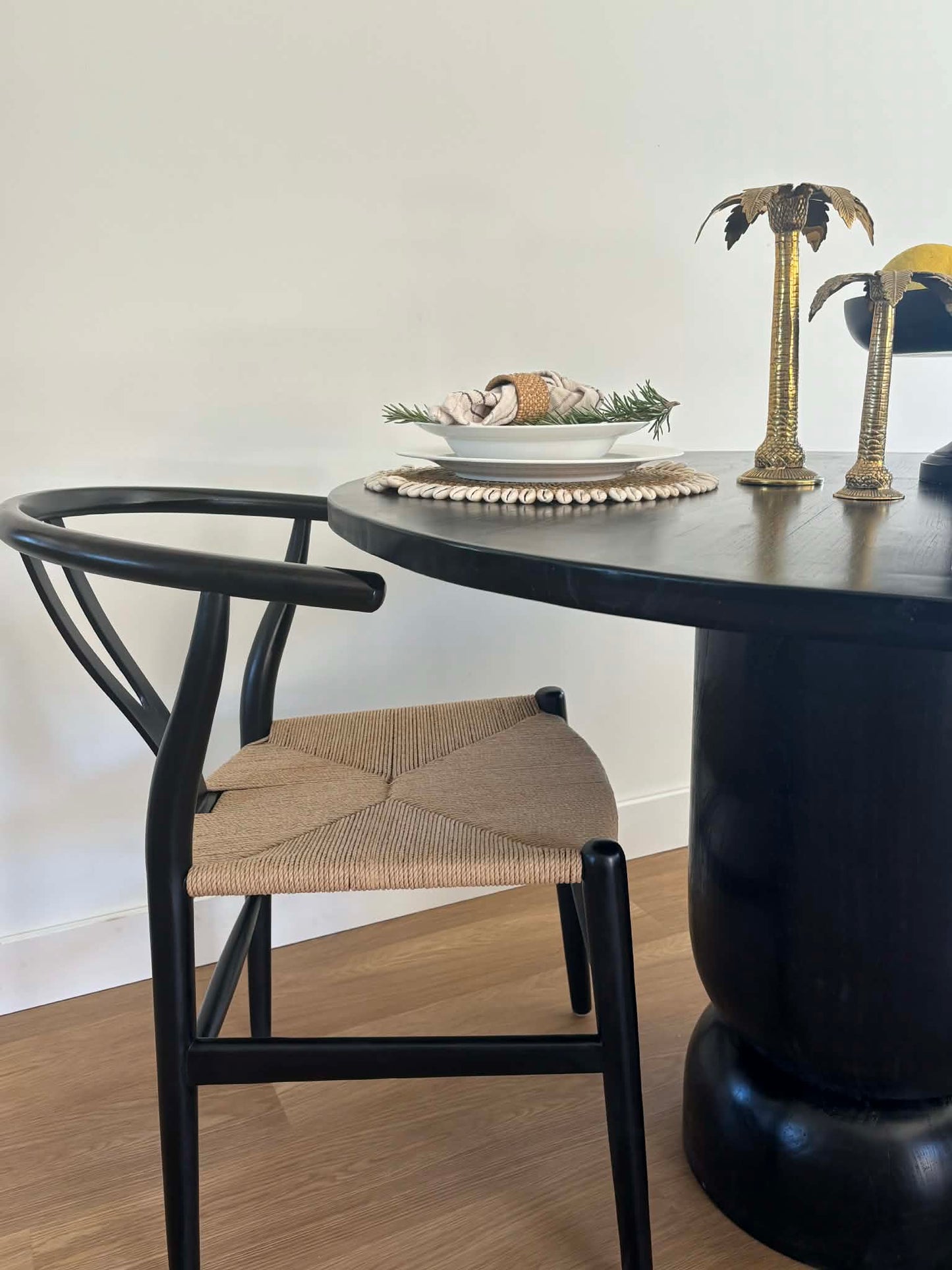 Newport Dining Table